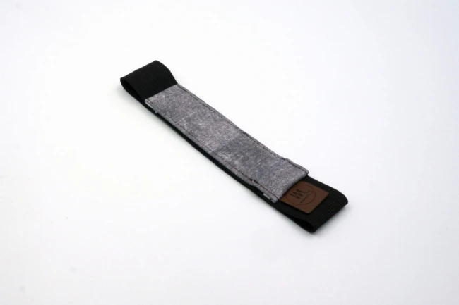 gumka-szara-01