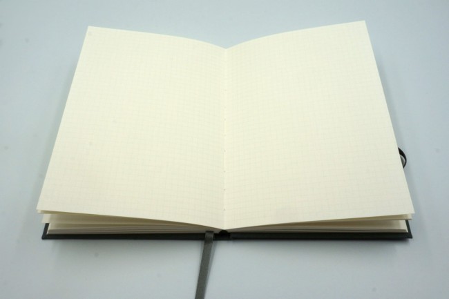 05-bullet-journal-olin-munken-160-gray-cream