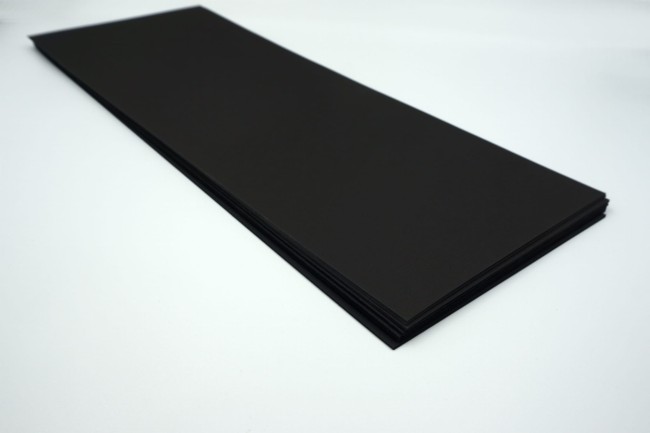 01-czarne-karty-250g-16x42cm