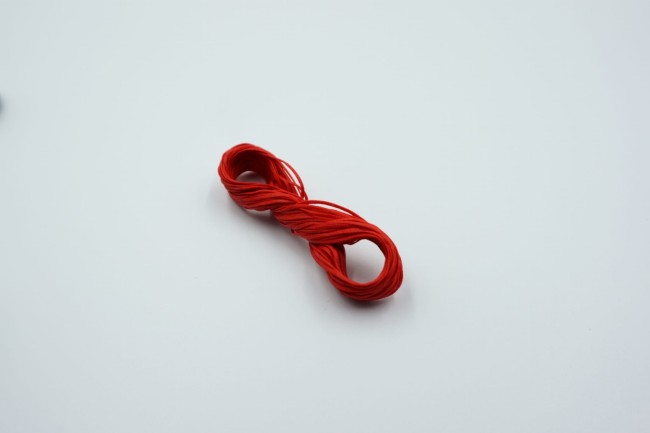 wax-threads-red.JPG